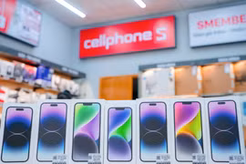 iPhone 14 Pro Max "cháy hàng" ngay trong ngày đầu mở bán tại Việt Nam
