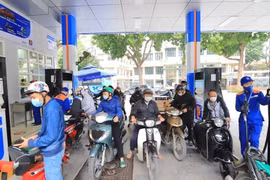Ngân hàng Nhà nước yêu cầu đảm bảo vốn cho doanh nghiệp nhập khẩu xăng dầu