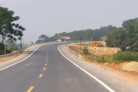 Hơn 11 tỷ đồng xử lý chống ngập, sửa chữa cống thoát nước Quốc lộ 6