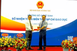 Bổ nhiệm PGS.TS Nguyễn Tiến Trung giữ chức vụ Tổng Biên tập Tạp chí Giáo dục