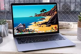 Điện thoại, laptop giảm giá sâu trước thềm năm học mới