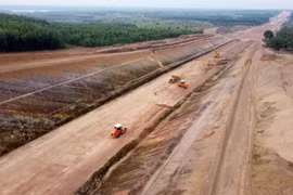 Cao tốc Bắc - Nam giai đoạn 1 vẫn còn thiếu cả triệu m3 đất đắp