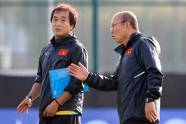 HLV Park Hang Seo giao U23 Việt Nam cho trợ lý Lee Young Jin
