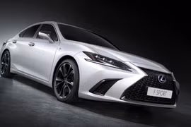 Lexus Việt Nam giới thiệu dòng xe thể thao F SPORT lần đầu tiên tại Việt Nam