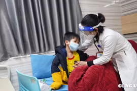 Phú Thọ: Cứu sống bệnh nhi mắc hội chứng hiếm gặp liên quan đến Covid-19
