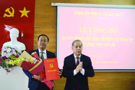 Bổ nhiệm ông Hoàng Đăng Khoa giữ chức vụ Phó Tổng biên tập Báo Thừa Thiên Huế