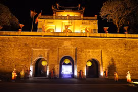 Ấn tượng tour đêm ‘Giải mã Hoàng thành Thăng Long’
