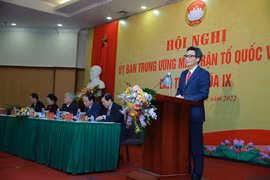Chính phủ đang nghiên cứu hỗ trợ người lao động phải nghỉ việc, giãn việc dài ngày trong dịp Tết