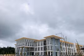 Gia lai: Ngôi trường gần 100 tỷ đồng sau 4 năm xây dựng vẫn chưa được sử dụng