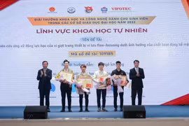 250 đề tài đoạt giải thưởng KH&CN sinh viên năm 2022