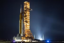 Tên lửa mặt trăng của NASA chuẩn bị cho lần phóng tiếp theo