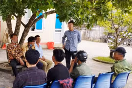 Những đồng đẳng viên thầm lặng giúp đỡ người nhiễm HIV