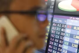 Đảo chiều thành công, Vn-Index tăng sát mốc 1.300 điểm