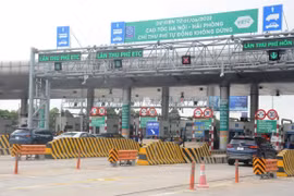 Ngày đầu thực hiện thu phí không dừng trên toàn tuyến cao tốc Hà Nội - Hải Phòng