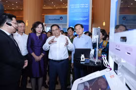 Thủ tướng: Chuyển đổi số cần có trọng tâm, trọng điểm, tránh tình trạng "trăm hoa đua nở"