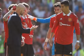 Ten Hag không để Ronaldo đá chính ở vòng 1 Ngoại hạng Anh 2022/23