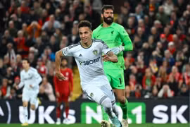Liverpool thua đau đội xếp hạng 19 ngay tại sân Anfield