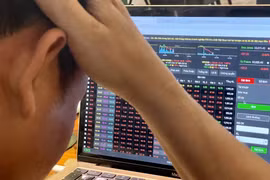 Ngắt chuỗi tăng 5 phiên liên tục, VN-Index giảm hơn 12 điểm
