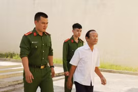Cưỡng đoạt 50 triệu đồng của cán bộ xã bằng thủ đoạn dùng đơn tố cáo