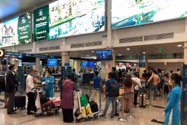 Khuyến cáo hành khách làm thủ tục trực tuyến trước khi lên máy bay