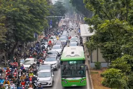 Hà Nội: Đề xuất cho phép một số phương tiện đi vào làn đường xe buýt BRT