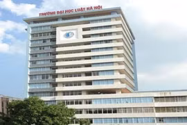 Nhiều trường đại học tăng mạnh học phí