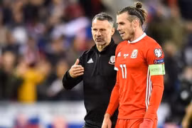 Ryan Giggs từ chức huấn luyện viên trưởng xứ Wales