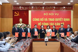 Bộ Nội vụ bổ nhiệm nhiều lãnh đạo cấp vụ