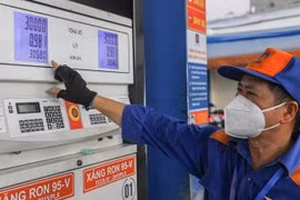 Giá xăng sẽ giảm 3.000 đồng/lít vào 0h ngày 11/7?