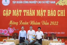 Hội Nhà báo Thành phố Hồ Chí Minh trao giải báo chí viết về ngành cao su Việt Nam lần 1/2021