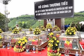 Hà Tĩnh: Truy điệu, an táng 11 hài cốt liệt sỹ hy sinh tại Lào