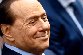 Berlusconi quyết định không tranh cử tổng thống Ý
