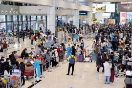 Hàng không mở bán vé máy bay Tết 2023, giá thế nào?