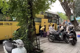 Hà Nội: Phát hiện nhiều vi phạm trong kinh doanh vận tải hành khách bằng ô tô
