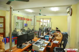 Nhiều đơn vị cho thuê xe tự lái đau đầu vì “phạt nguội” sau Tết Nguyên đán