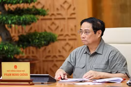 Thủ tướng: Nghiên cứu tăng lãi suất huy động, giữ ổn định mặt bằng lãi suất cho vay