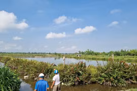 Vụ xã cho thuê đất trái thẩm quyền: Chưa thanh lý được hợp đồng vì đòi bồi thường cao