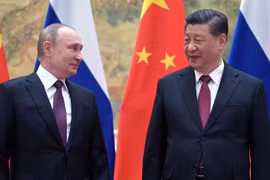 Trung Quốc thúc giục Nga đàm phán với Ukraine