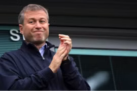 Ông Roman Abramovich nhận 450 triệu USD cổ tức từ một tập đoàn khoáng sản?