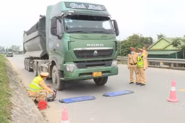 Tăng cường xử lý xe quá khổ, quá tải ở Nghệ An
