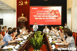 Ra mắt “Bộ sách điện tử tổng hợp “Việt Nam thời đại Hồ Chí Minh – Biên niên sử truyền hình”