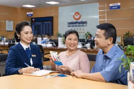 Không dùng tiền mặt trong chi trả an sinh xã hội từ năm 2022