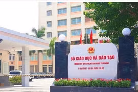 Đề nghị Bộ Chính trị xem xét, thi hành kỷ luật Ban cán sự đảng Bộ Giáo dục và Đào tạo