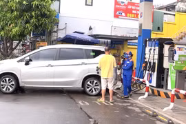 Bộ Công Thương đề xuất loạt giải pháp giải cứu doanh nghiệp xăng dầu