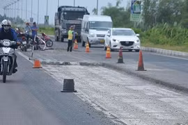 Hà Nội: Sửa chữa Quốc lộ 2C qua thị xã Sơn Tây, người dân đi lại thế nào?