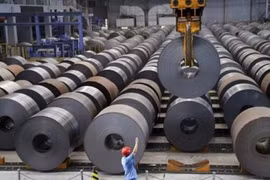 Loạt doanh nghiệp thép Trung Quốc “mấp mé” bờ vực phá sản?