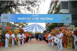 Tập đoàn Tân Long đồng hành cùng các em học sinh trường Hy Vọng