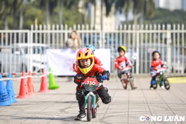 Hà Nội: Mãn nhãn với giải đua xe thăng bằng toàn quốc dành cho các tay đua nhí