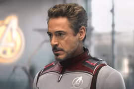 Vẻ ngoài khác lạ của 'Người Sắt' Robert Downey Jr.