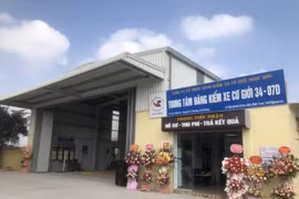 Tạm đình chỉ 3 nhân viên tại 2 trung tâm đăng kiểm